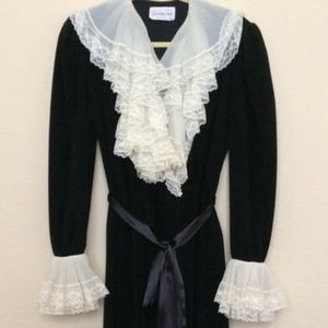 Vintage Dressing Robe made by Vanity Fair